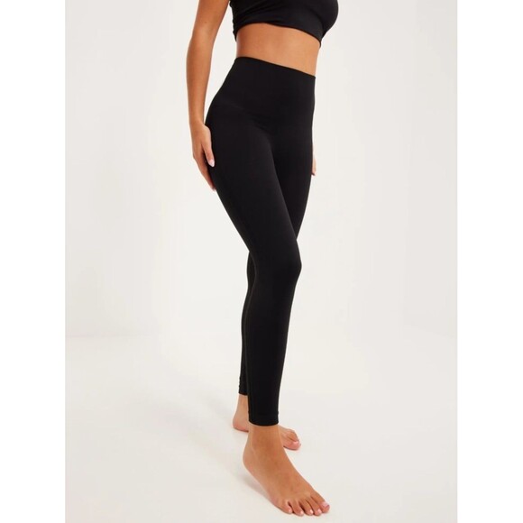 SPANX Pants - NWT Spanx EcoCare Seamless Ankle Leggings 20344R Black Large Shapewear Stretch